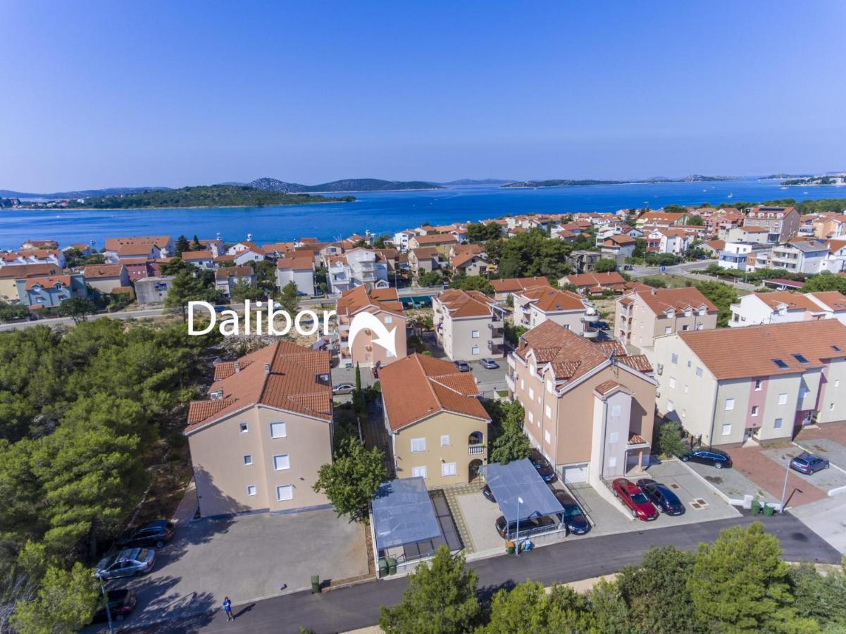 Apartments Dalibor Vodice Esterno foto