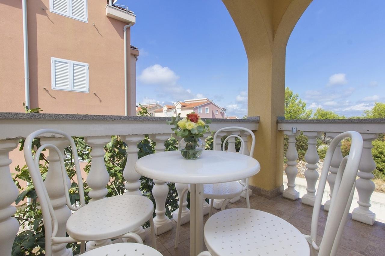 Apartments Dalibor Vodice Esterno foto