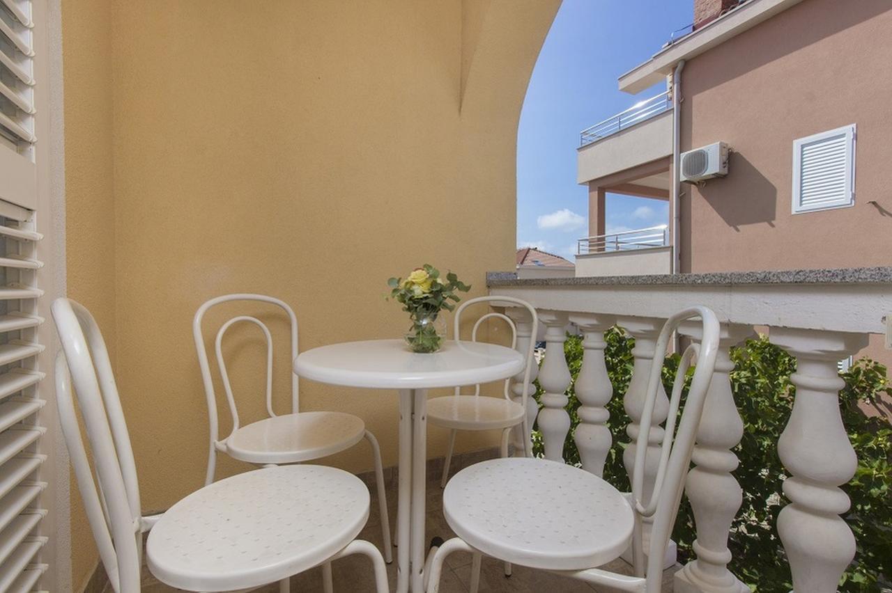 Apartments Dalibor Vodice Esterno foto